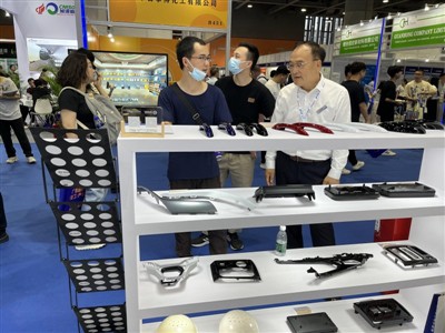 Honglichang: Osupljiva udeležba na Guangzhou Coating Expo, prikazuje moč